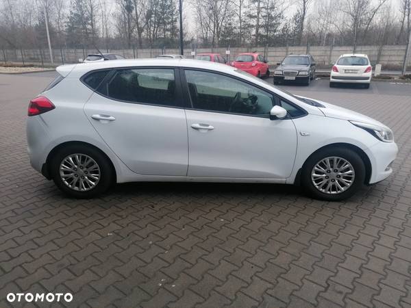 Kia Ceed Cee'd 1.4 CRDi M - 7