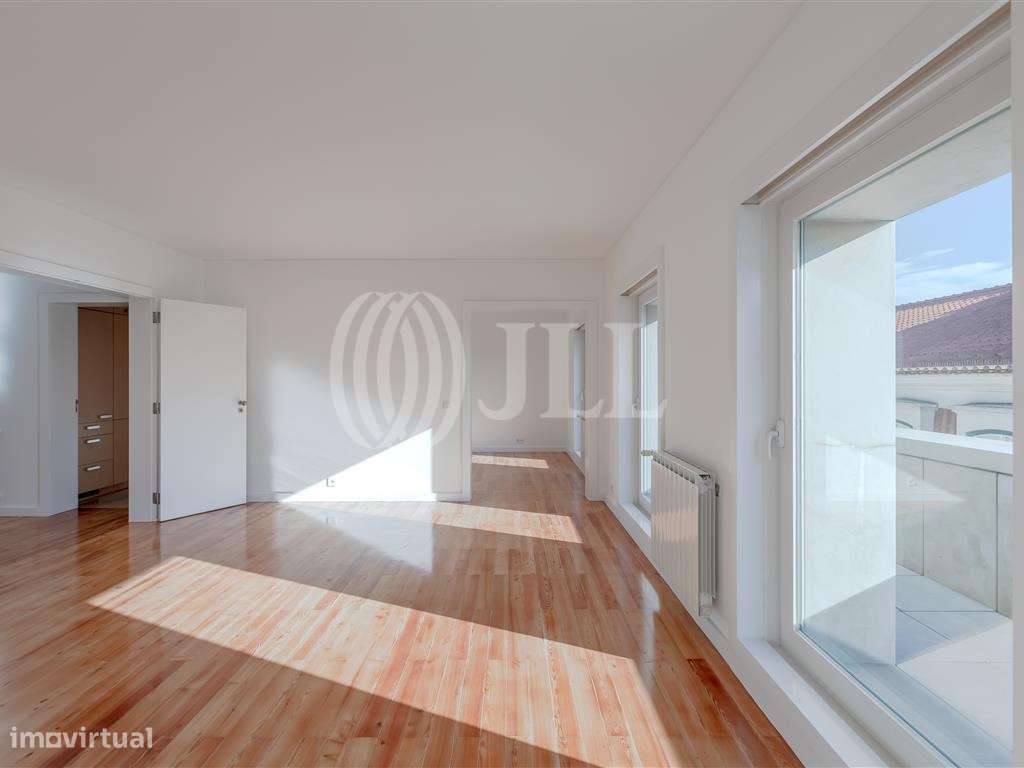 Apartamento T3+1 com garagem, junto ao Chiado, Lisboa - Grande imagem: 4/20