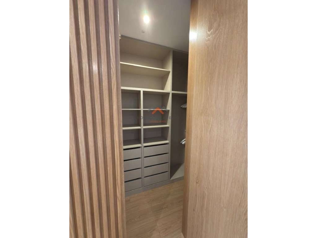 Moradia T4 Moderna | Cacia | A 5 Minutos de Aveiro-16