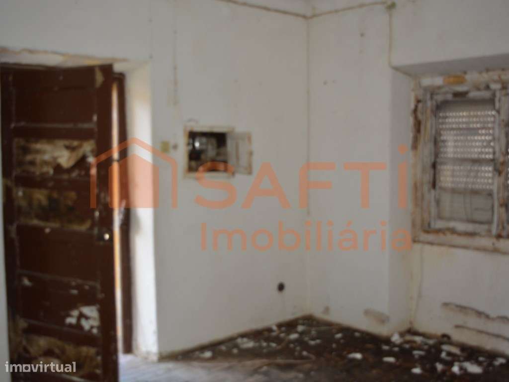 Moradia para Recuperar na Covilhã - Grande imagem: 4/26