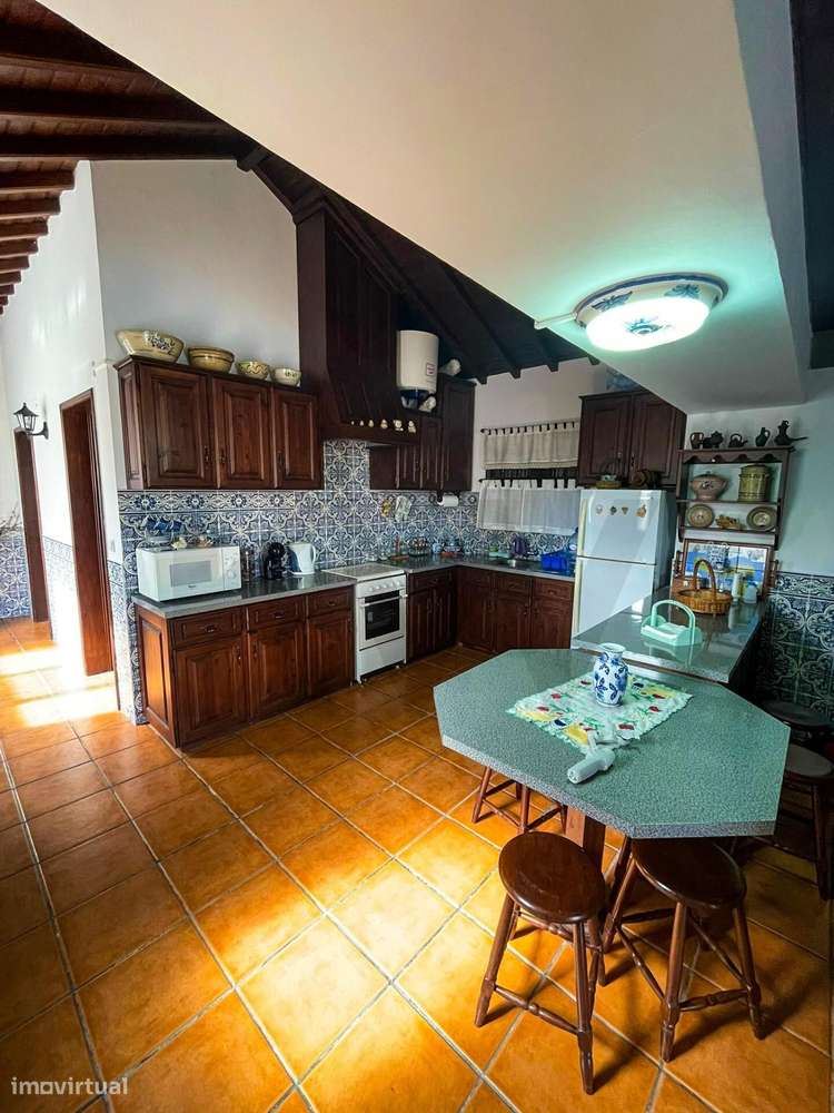 Moradia T3 + 2 Apartamentos T1+1 - Grande imagem: 3/21