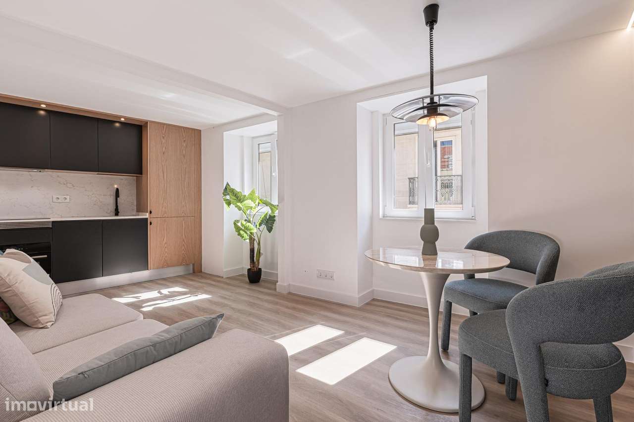 T1 (2Assoalhadas) A Estrear, Mobilado e Equipado, Av Liberdade, Lisboa-1