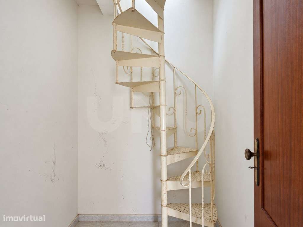 Apartamento T2+1 com vista mar para venda em Santa Cruz.-17