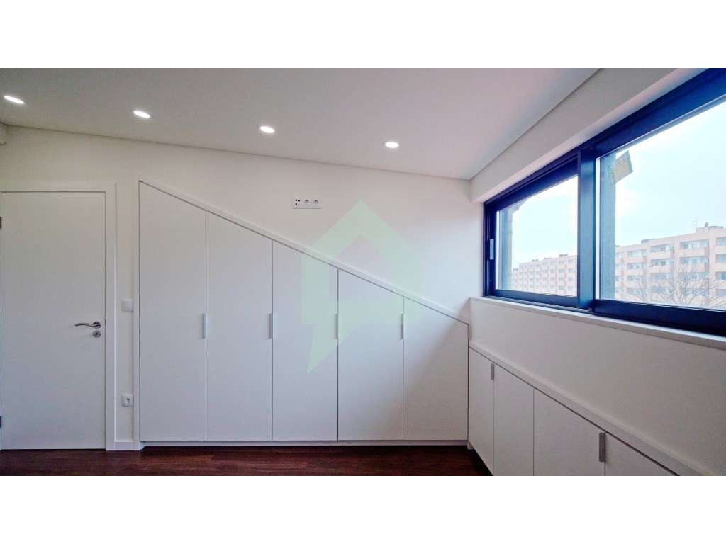 Moradia totalmente remodelada, com 3 quartos, na cidade de Barcelos.-43