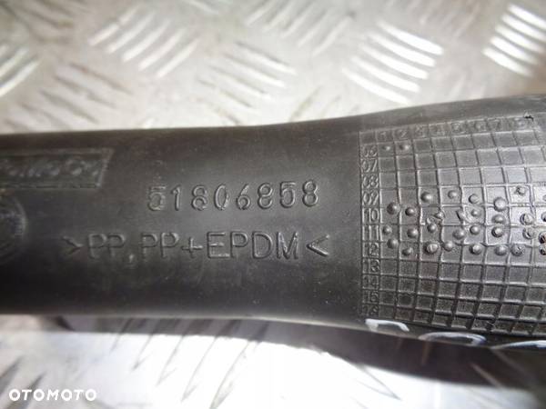 DOLOT RURA PRZEWÓD WĄŻ POWIETRZA FIAT 500 1.2 8v 07- 51806858 - 5