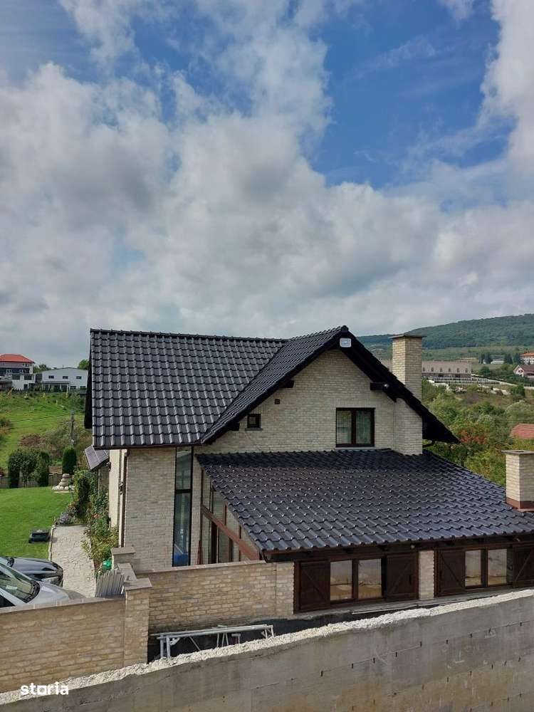 Casa D+P+M, Pensiunea Morariu + 1050 mp teren - Imagine principală: 4/20