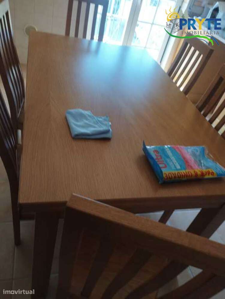 Apartamento T2 situado na Vila da Sertã-16