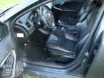 Volvo V40 D2 R-Design - 11