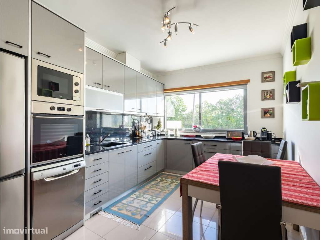 Apartamento T2 Dúplex, vista mar, Buarcos, Figueira da Foz - Grande imagem: 2/28