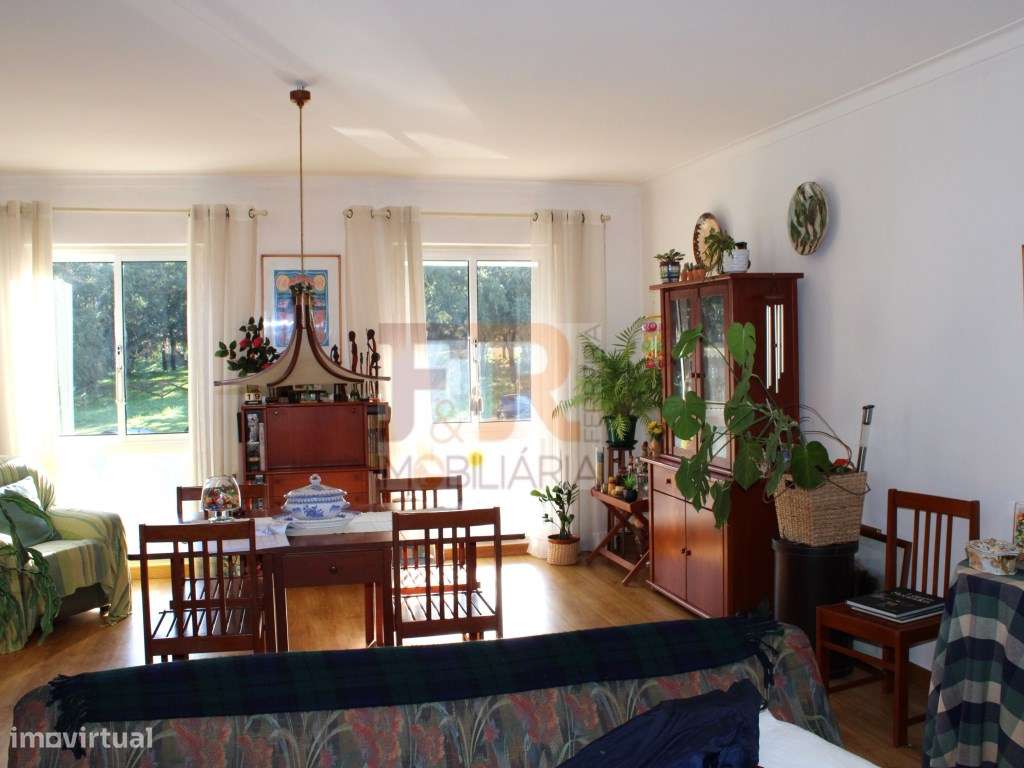 Apartamento T2 com Terraço! Urbanização Portais Arrábida, Palmela-12