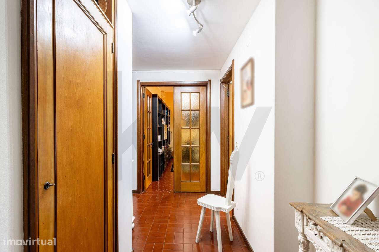 Fabuloso apartamento T3 + 1, situado na Avenida da República, em Vila - Grande imagem: 4/33