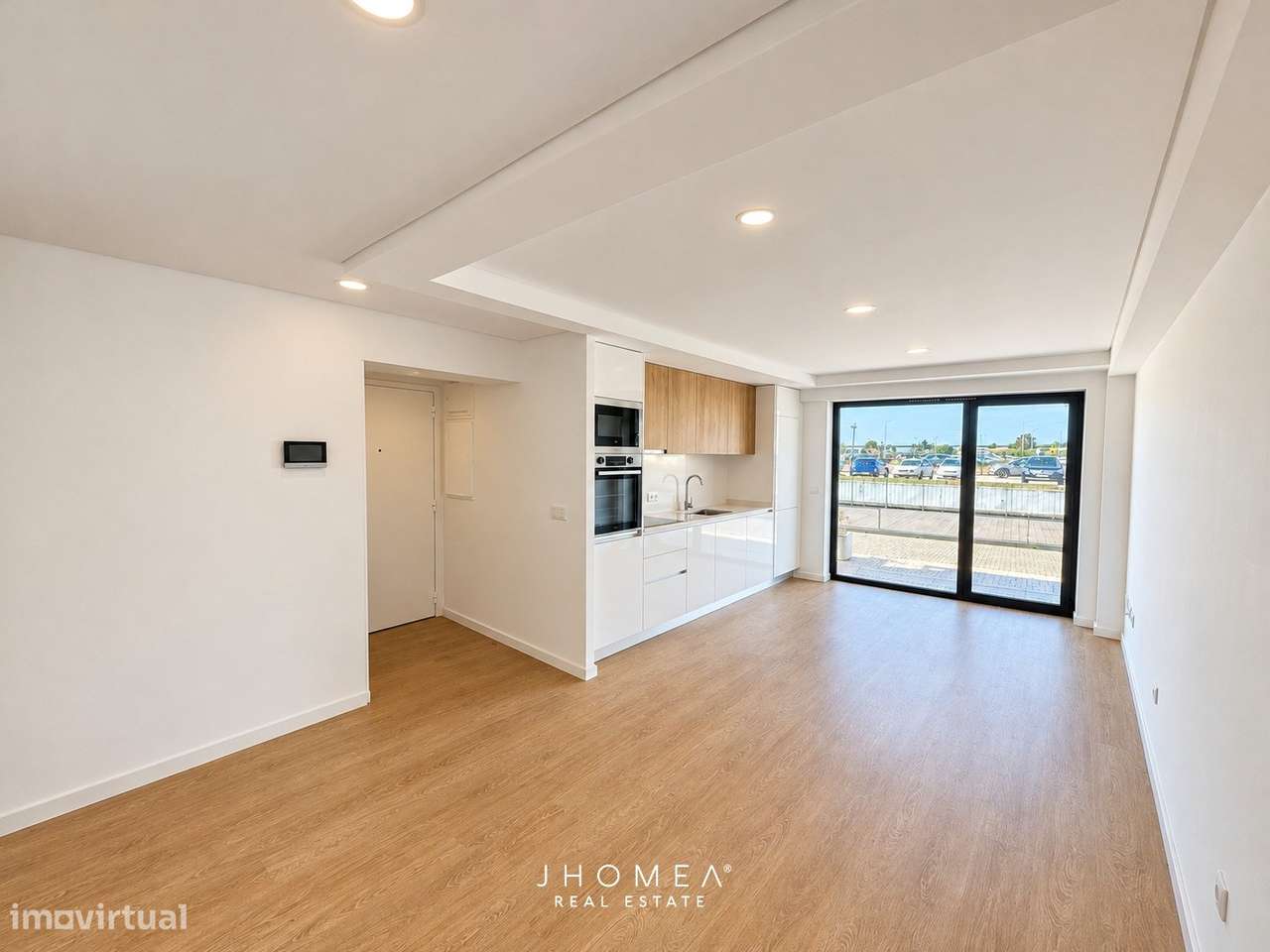 Apartamento T2 para venda no Coração de Aveiro-1