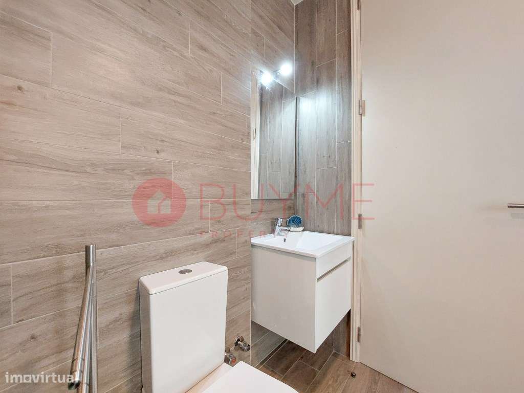 Apartamento T1+1 remodelado com vista mar em primeira linha - Quart...-14