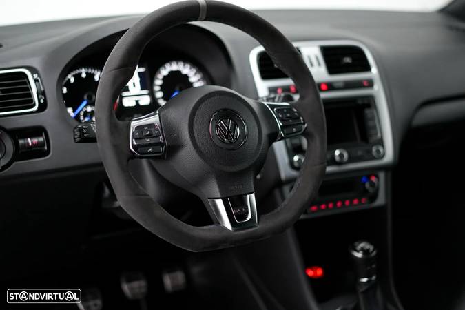 VW Polo 2.0 TSI R WRC - 6