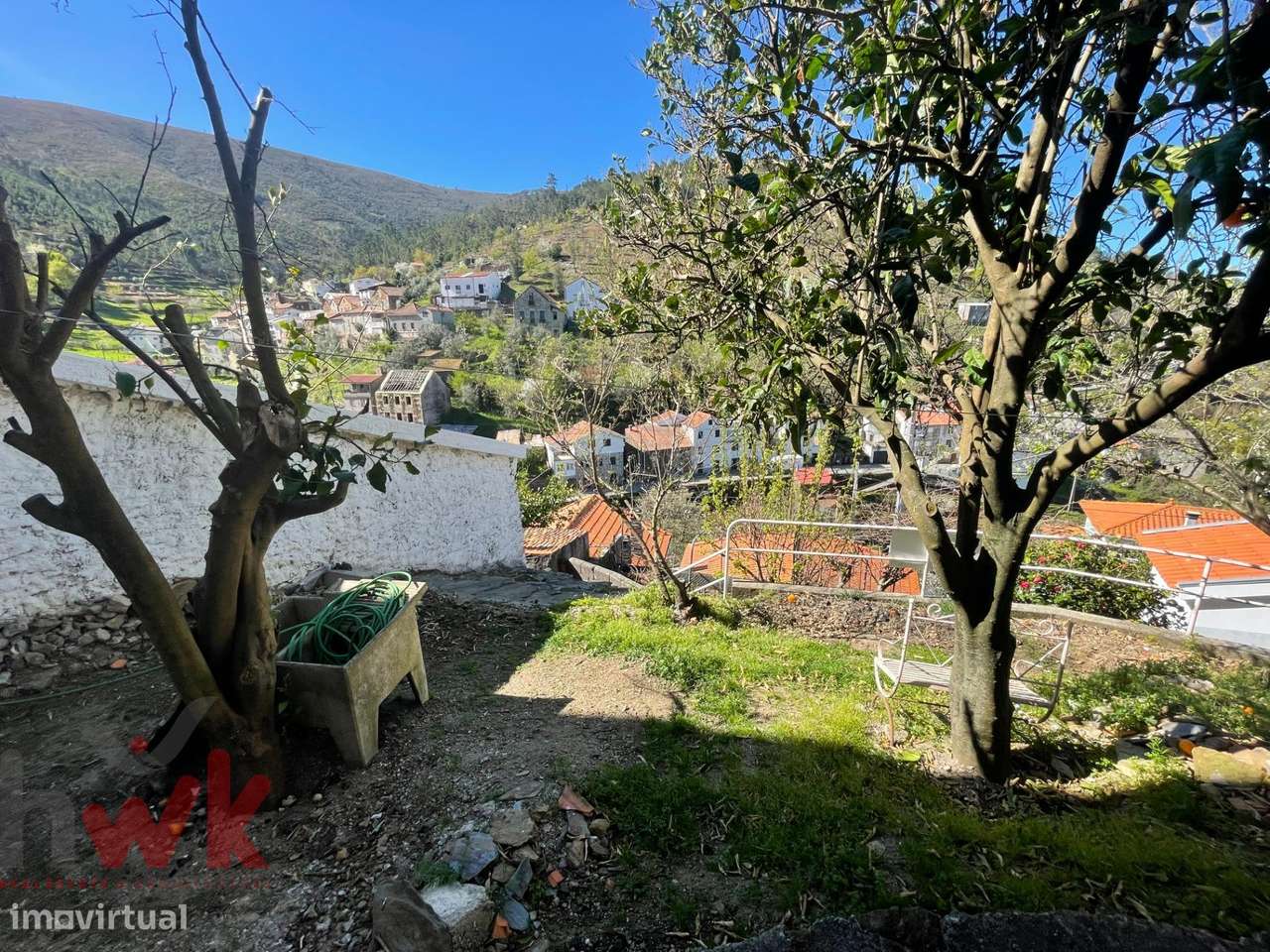 Moradia em Pedra com Charme e Potencial em Corgas, Seia-9