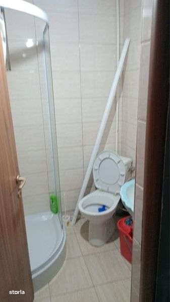 Garsoniera de inchiriat zona decebal - Imagine principală: 4/4