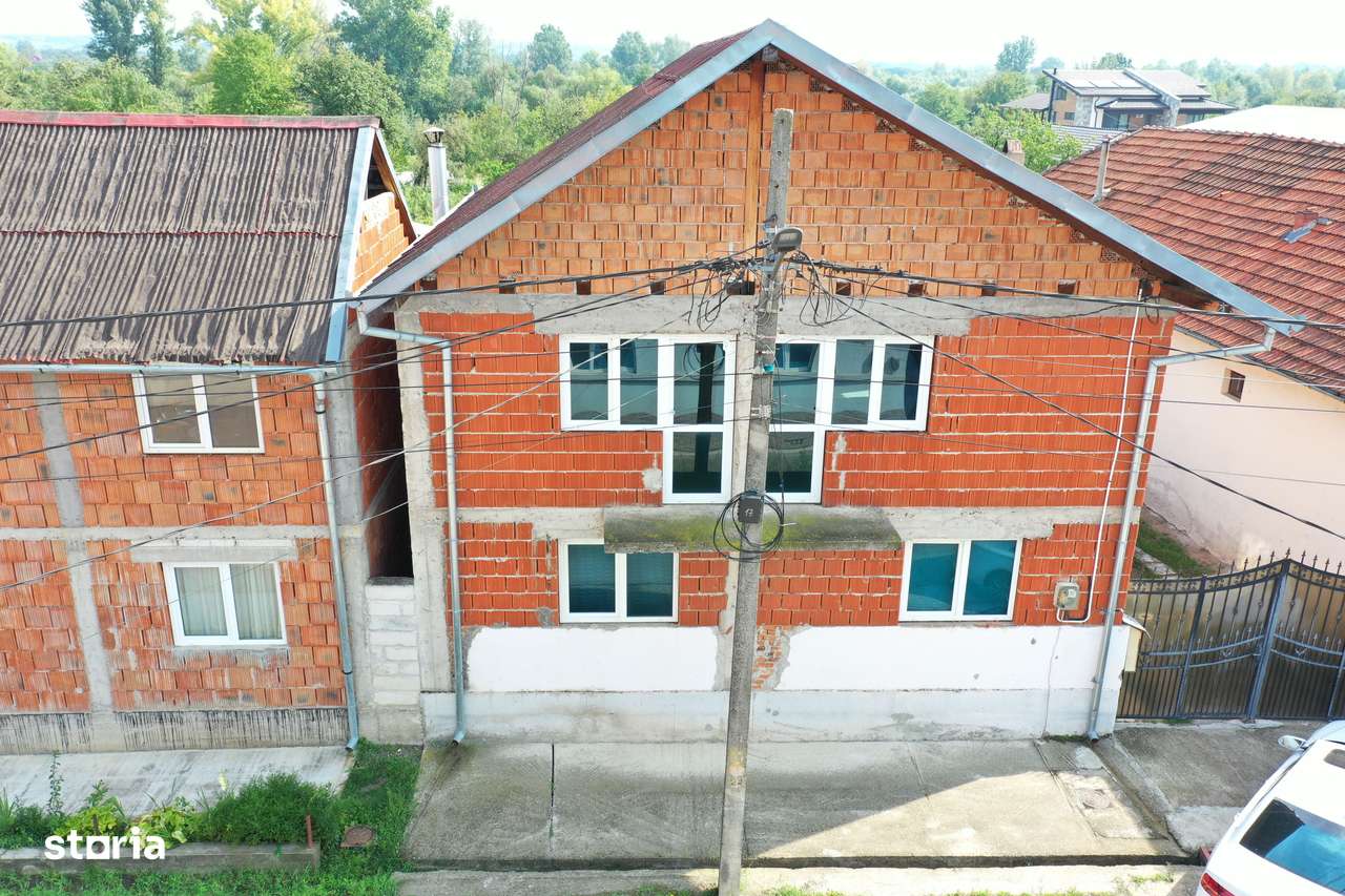 Casa cu 5 camere în Totoreni langa Beius - Imagine principală: 2/20