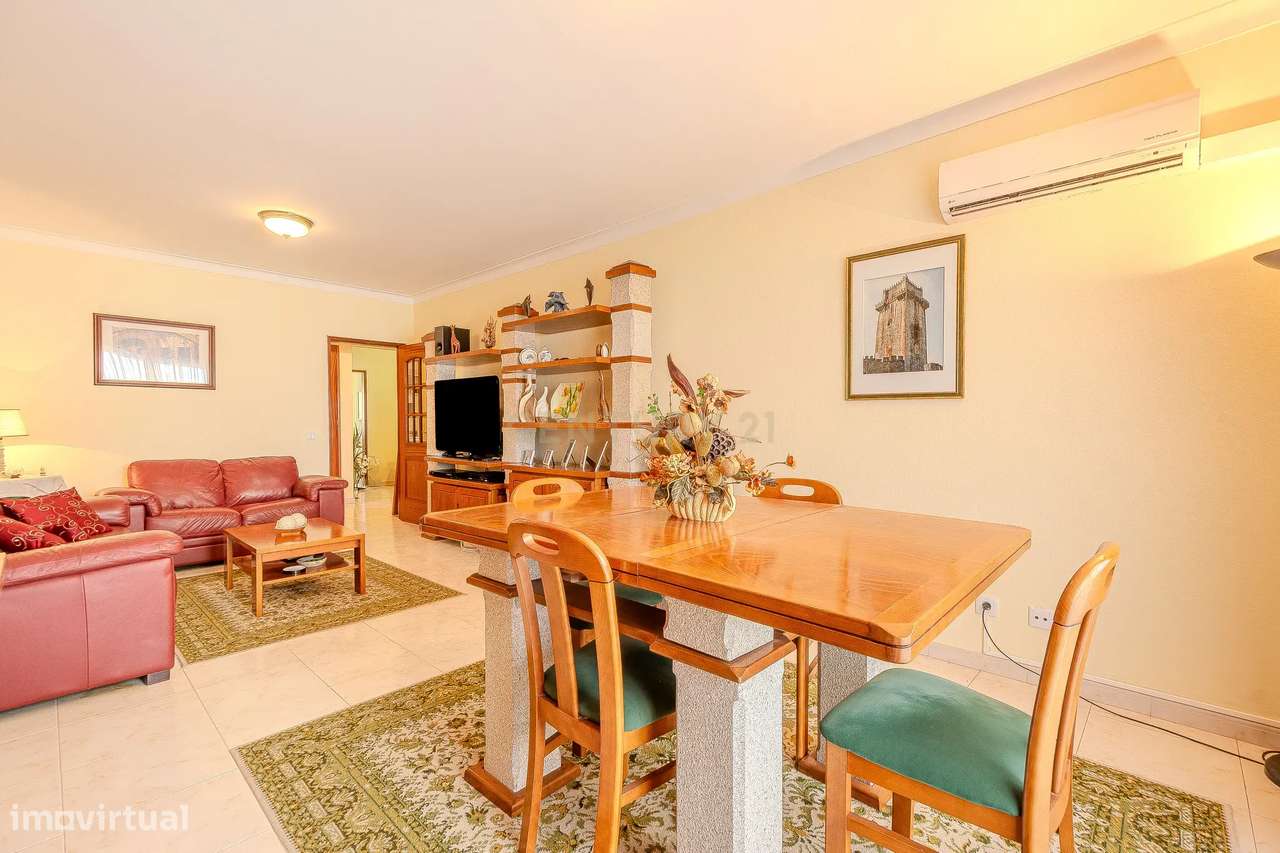 Apartamento T2 | Bom Estado | Lugar de Garagem | Varandas | Vista Rio - Grande imagem: 5/34