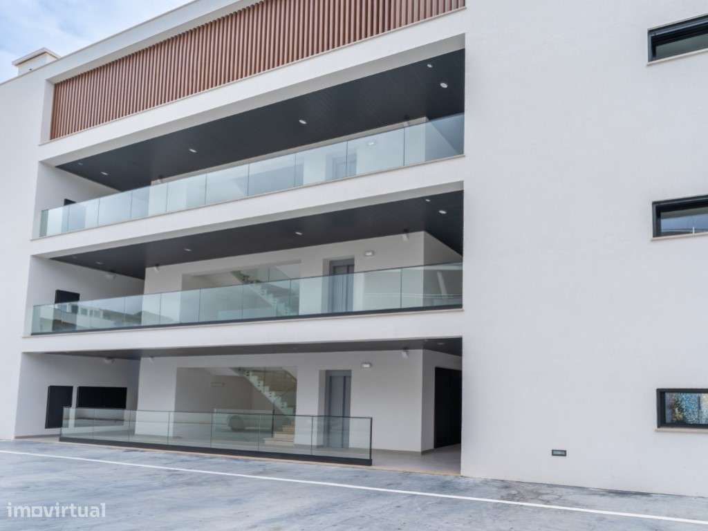 Apartamento T2 na Nazaré - Vista Mar com piscina e garagem-42