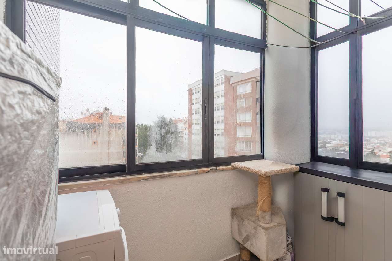 Excelente T2 na Tapada das Mercês-10