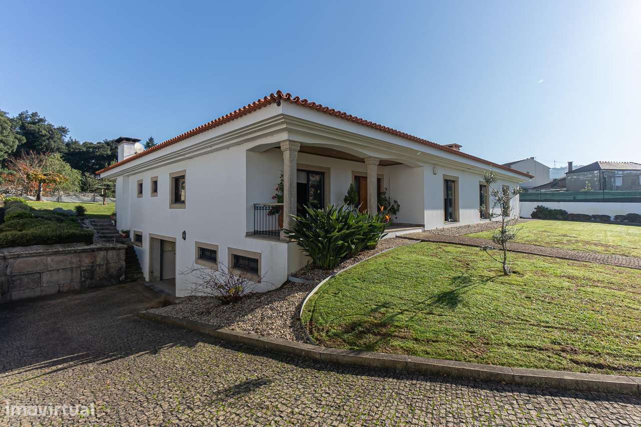 Quinta T4+1 , Moradia Térrea, 4.500 m² Terreno,  Privacidade Total - Grande imagem: 3/36