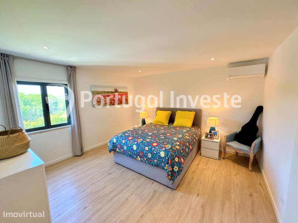 Moradia de Luxo com 3 Suites + T1 Independente em Condomínio com Pi...-12