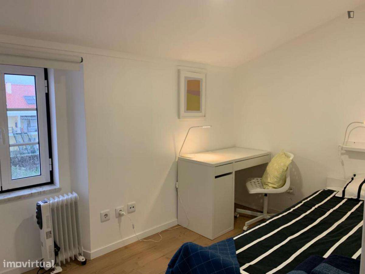 Quarto - localizado em Setubal - Grande imagem: 5/10