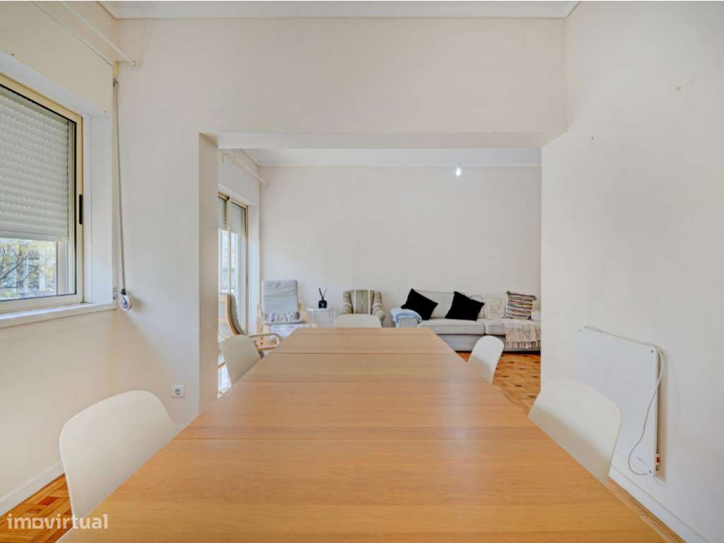 Apartamento T4 com duas frentes ao lado do Parque da Cidade em Aldo... - Grande imagem: 3/21