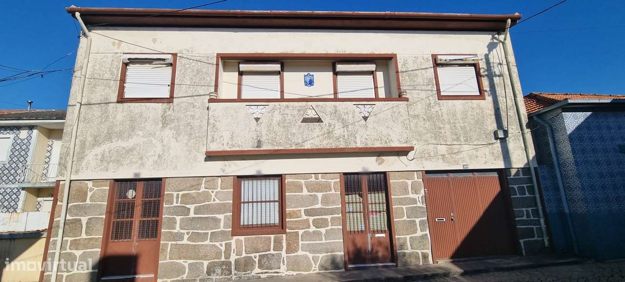 Casa / Moradia independente em Gulpilhares e Valadares-0