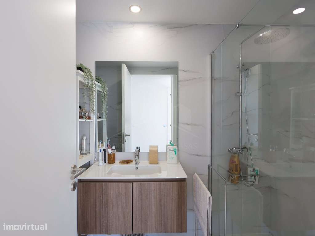 Apartamento T2 com Terraço - Último Piso - Parque da Lavandeira-22