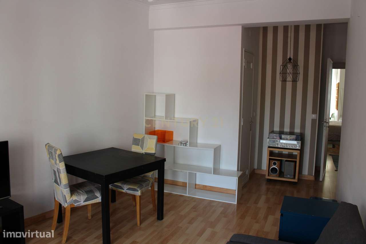 Apartamento T1 Mobilado e equipado em Algés,  - Oportunidade Única! - Grande imagem: 5/27
