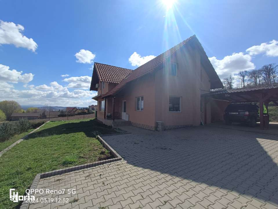 CASĂ DE VANZARE TIP VILĂ - Imagine principală: 4/15