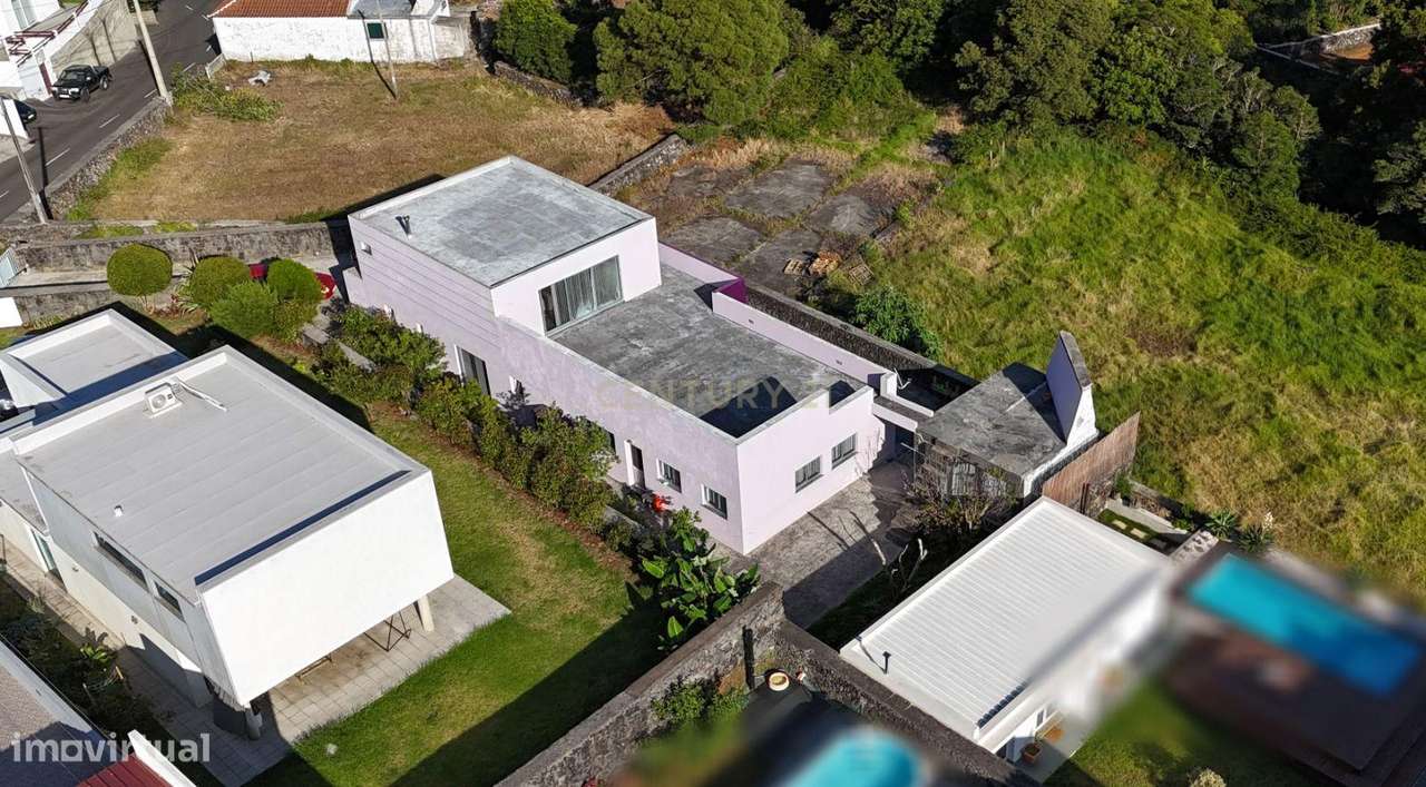 Moradia T3 em São Bartolomeu - Ilha Terceira - Grande imagem: 5/32