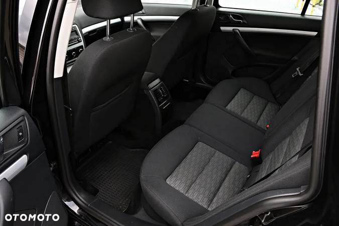 Skoda Octavia 1.8 TSI Ambiente - 8