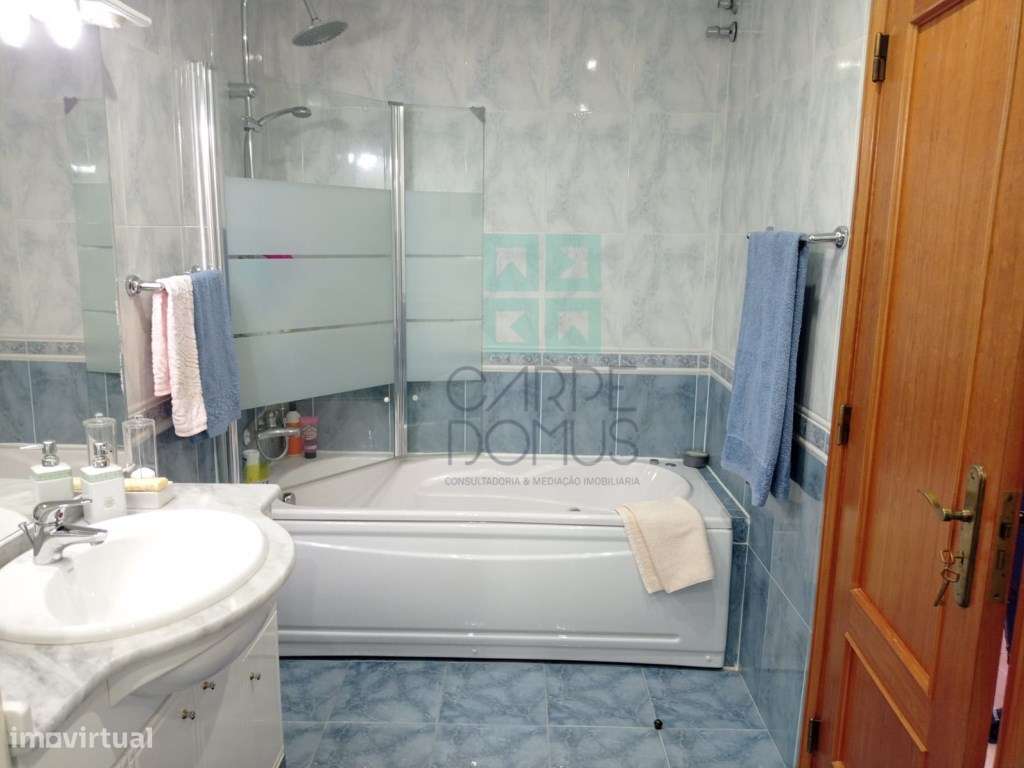 Apartamento T2, com arrecadação - Jardim da Radial - Ramada, Odivelas-13