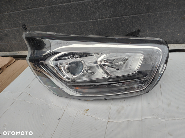 Lampa Lewa Prawa Ford Transit Custom 18 - LED - 2