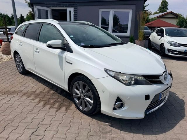 Toyota Auris II (2012-) 1.8 HSD Prestige NAVI 2013