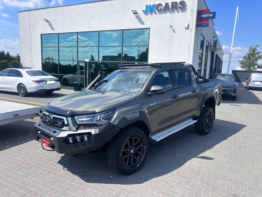Toyota Hilux 2.8 D-4D Double Cab Invincible Sport 4x4 2023