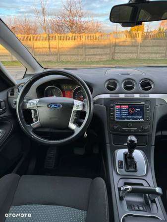 Ford S-Max - 25