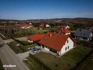 Dom wolnostojący z dwoma garażami/ wyposażony/2018