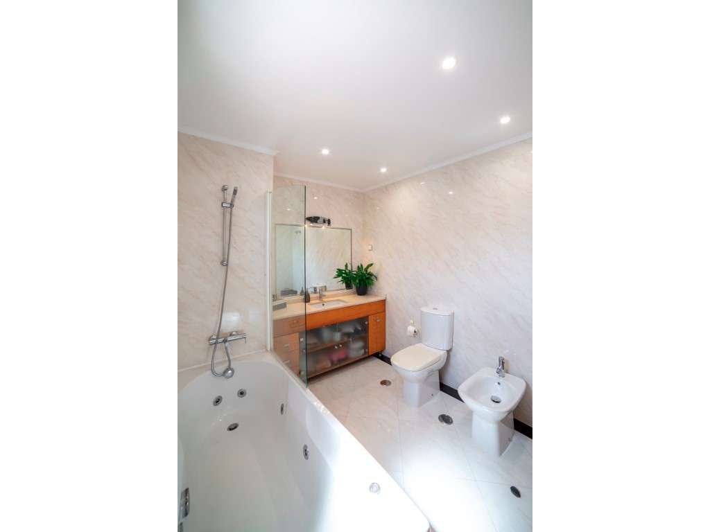 T2+1 Duplex - Urbanização da Atalaia-12