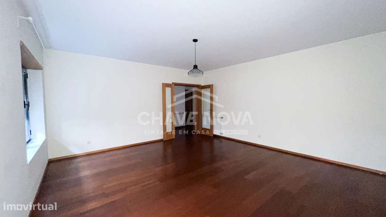 T2 c/ Lugar de Garagem na Quinta da Seara em Oliveira do Douro - Grande imagem: 3/14