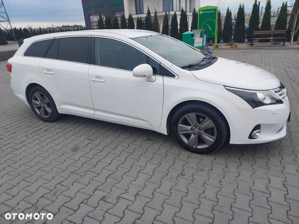 Toyota Avensis 1.8 Business Edition - 2