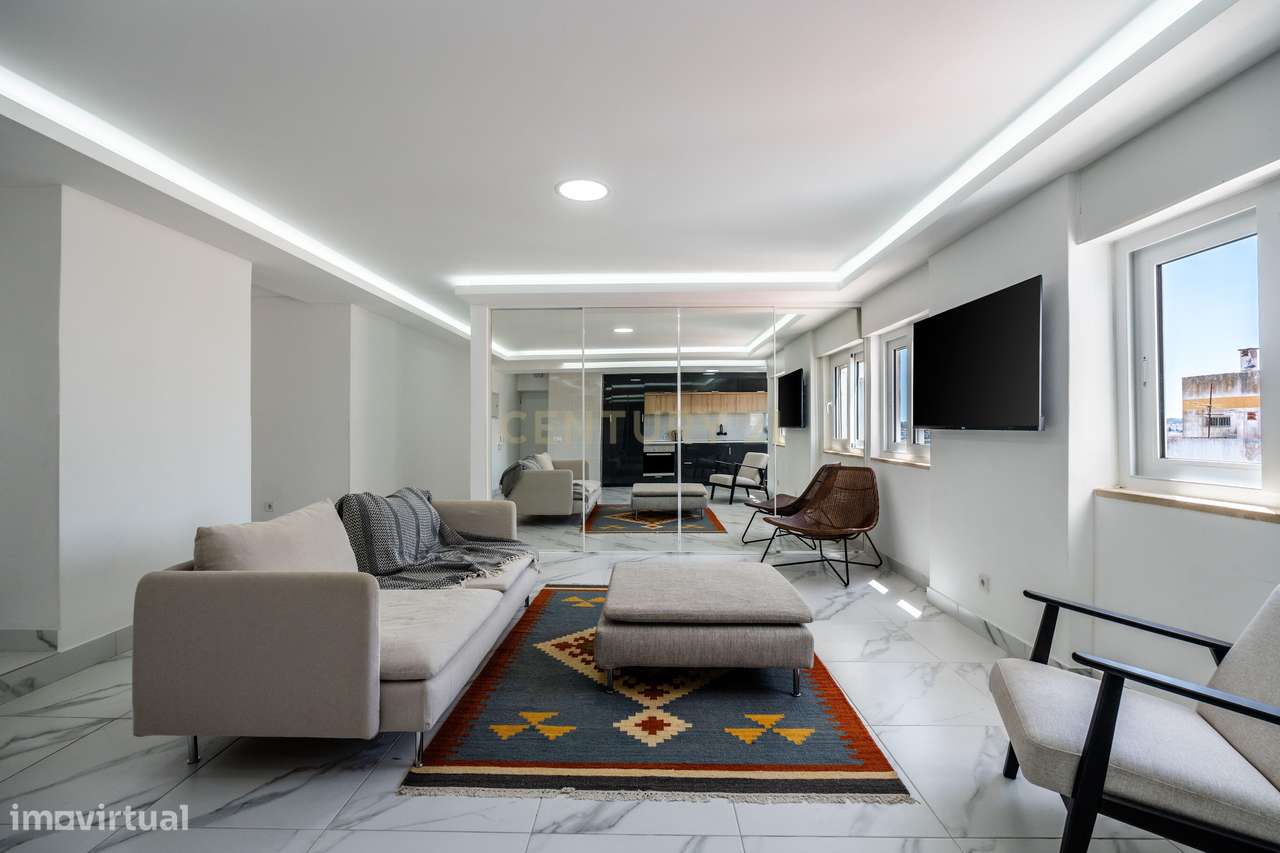 Exclusivo Apartamento T2 | Único Apartamento no 7º Piso | Vista Rio |-6