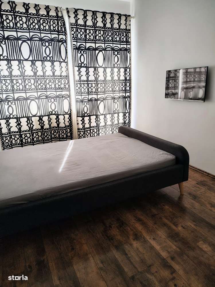 Tomis plus , bloc cu lift si boxa-5