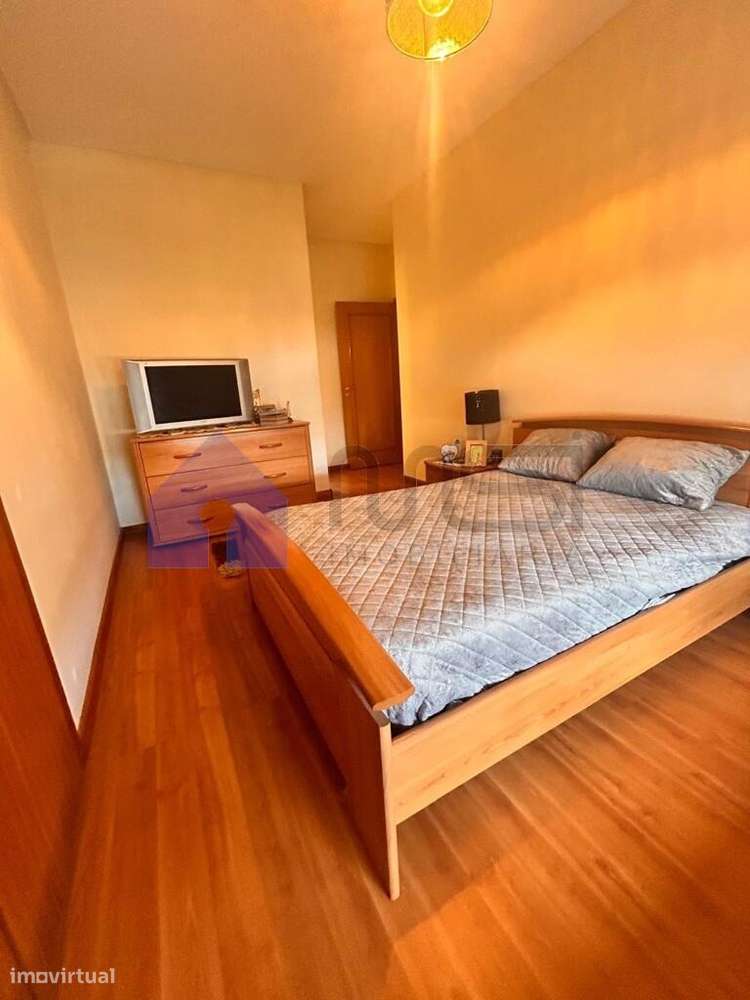 Apartamento T2+1 em Guifões | Garagem e Arrumo-16