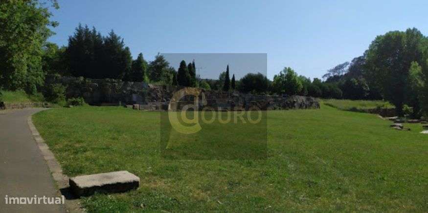 CASA / MORADIA T4 DUPLEX - PORTO (AZEVEDO - CAMPANHÃ)-9