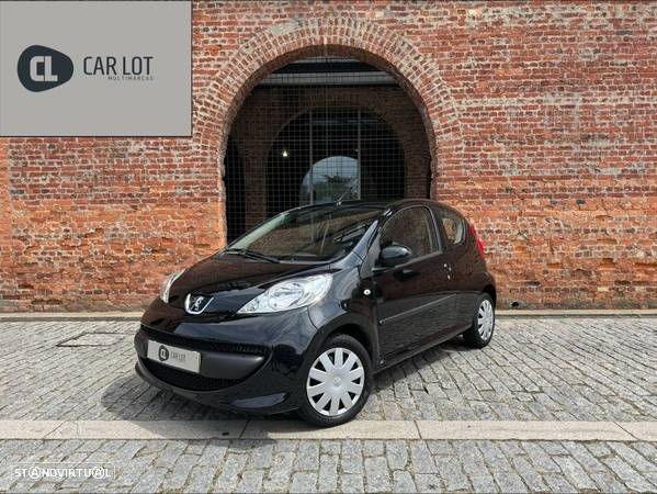 Peugeot 107 1.0 Urban Move - 1