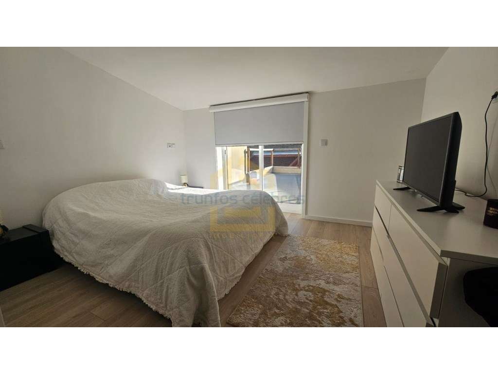 Moradia T2+1 Totalmente Renovada - 100m da Praia | Vila do Conde-24
