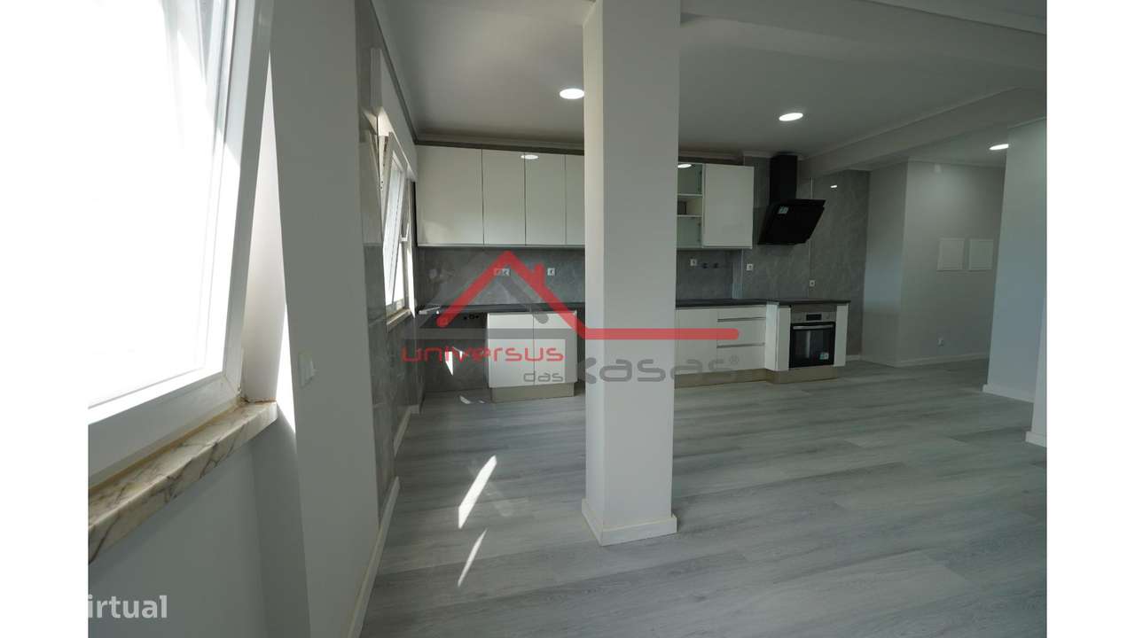 Apartamento T2 Remodelado em Setúbal-4